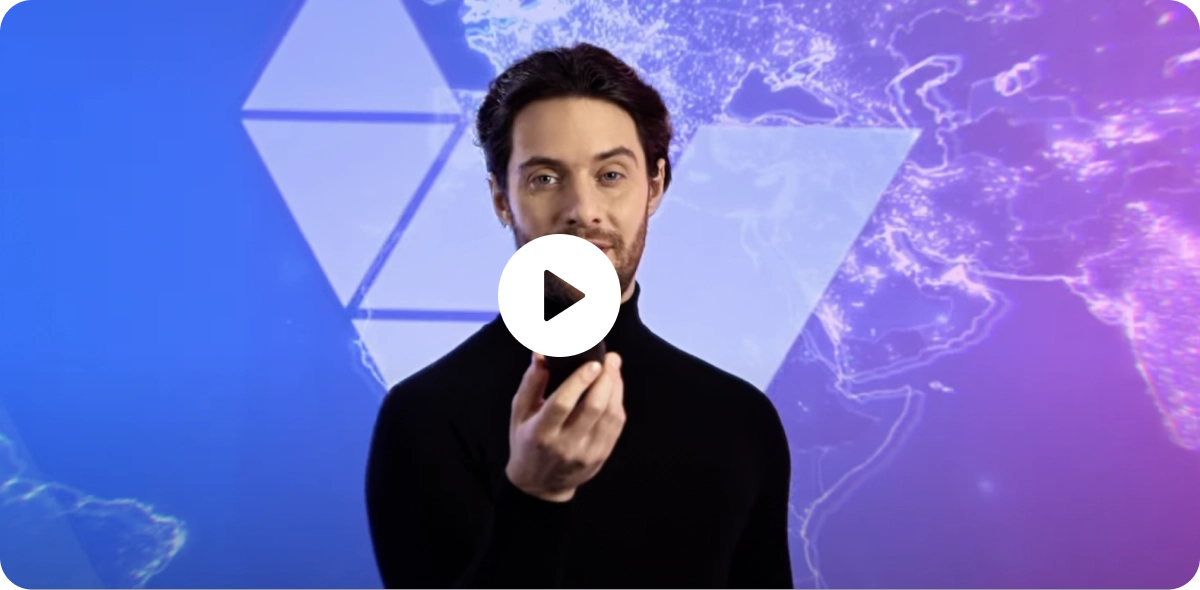 Ein eleganter Mann in einem schwarzen Rollkragenpullover, bereit für sein nächstes Abenteuer mit einem Universalübersetzer in der Hand. Der Hintergrund zeigt eine stilisierte Weltkarte in Blau- und Lilatönen mit digitalen Elementen.